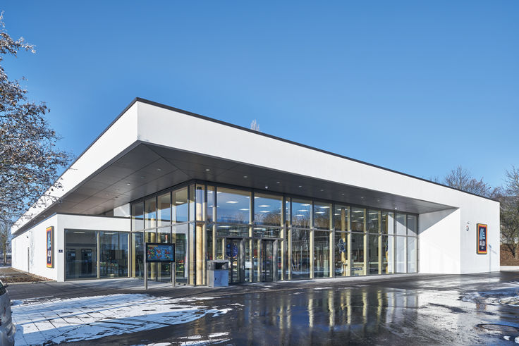 ECdrive T2-FR automatic sliding door drive, installed in the Aldi Süd branch in Mühldorf